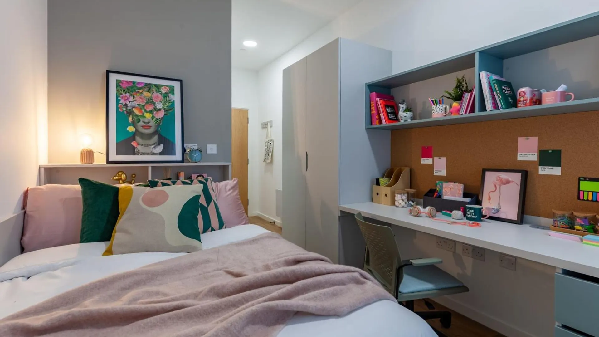 For Students Only The Waterways In Nottingham Apartment